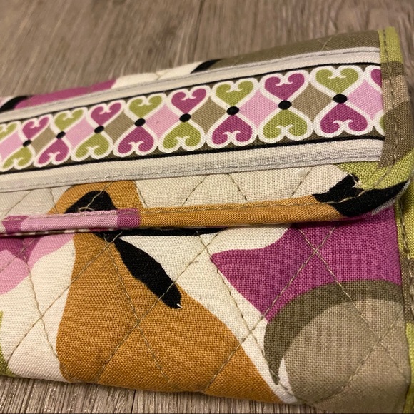 SOLD!! NWT Vera Bradley Wallet Portobello Road - Picture 5 of 5